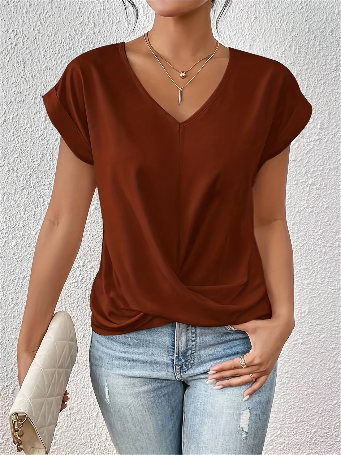 Eloise - Casual Heart Neck T-shirt