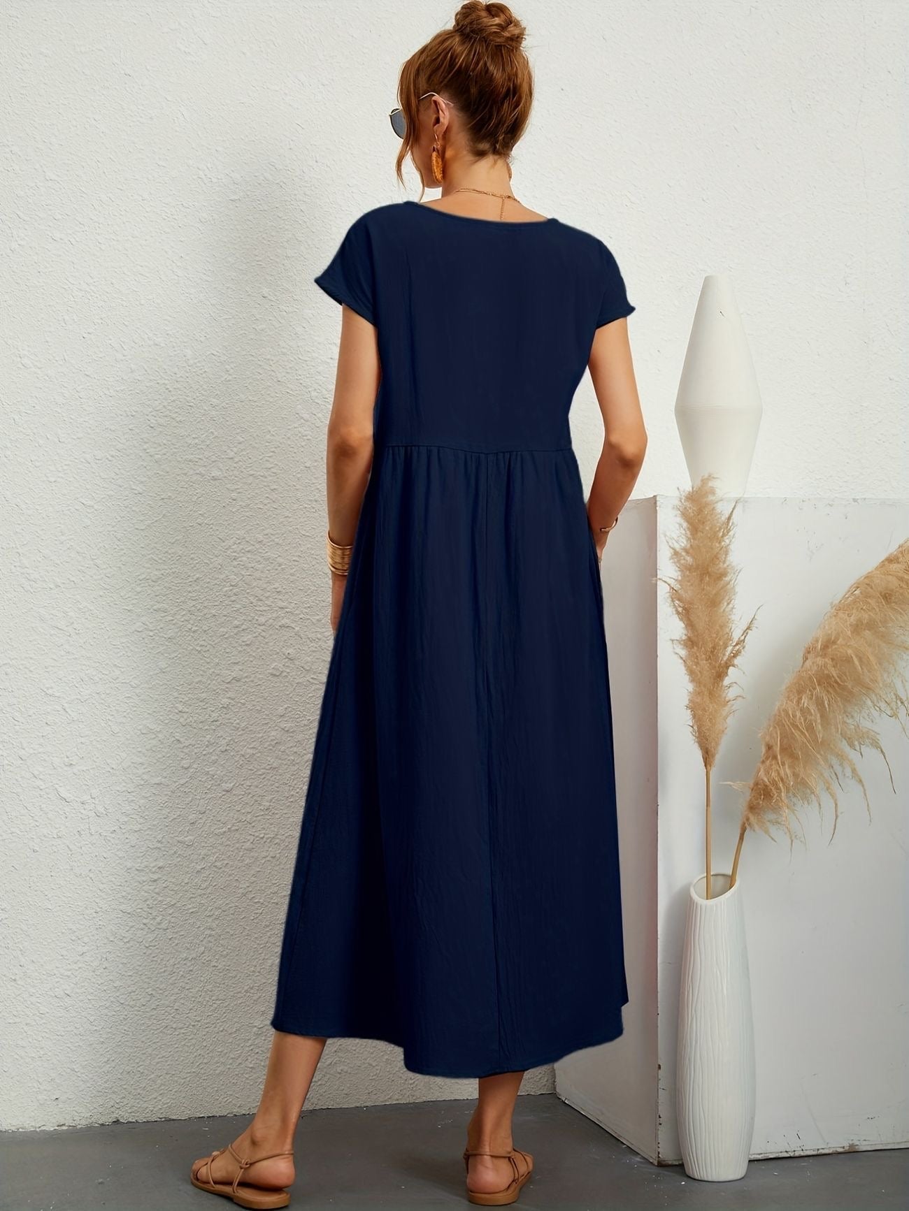 Greta - Elegant Linen Dress