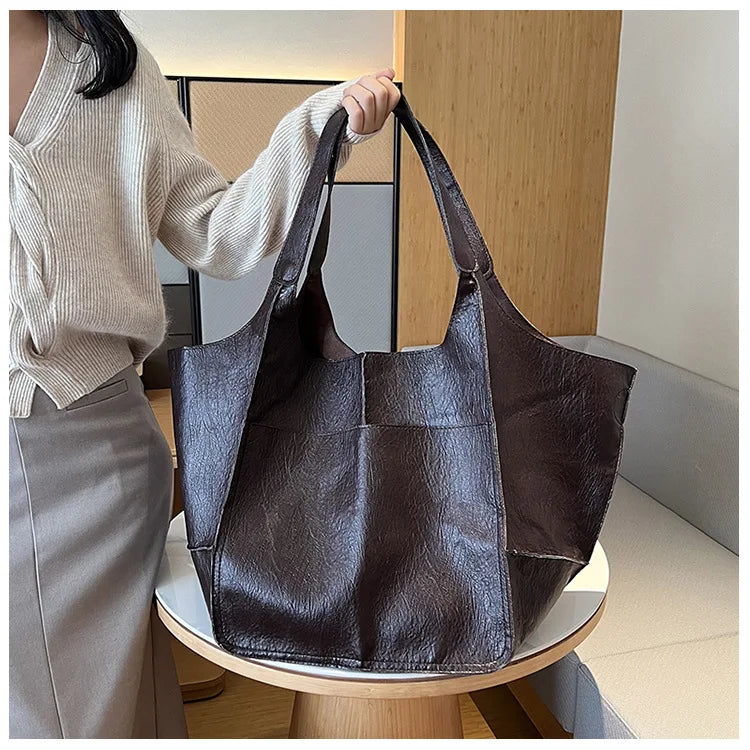 Xylia - New oversized handmade vegan leather handbag