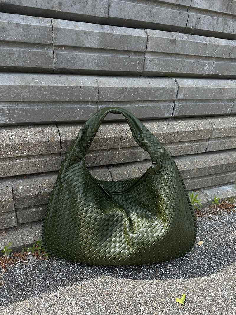 Scarlett - Elegant Woven Bag