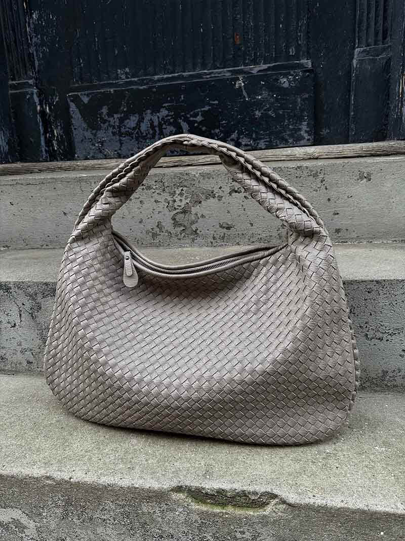 Scarlett - Elegant Woven Bag