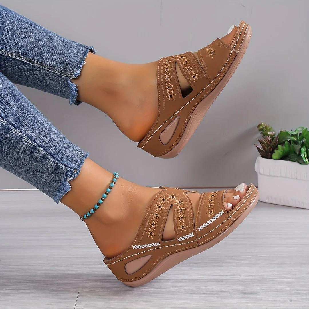 Françoise - Orthopaedic & Non-Slip Sandals